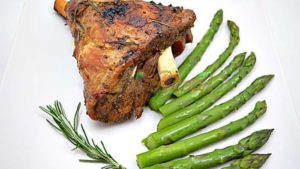 Legume mediteraneene cu carne de miel