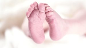 Criză demografică în Caraș-Severin: natalitatea a scăzut cu 30% în ultimii 10 ani