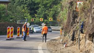 Restricții de circulație timp de câte o oră pe DN 7 (Valea Oltului)