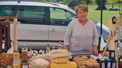 Târgul de Primăvară din Caransebeș: Elevii și producătorii locali, împreună într-un eveniment plin de culoare și tradiție