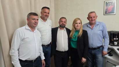 Alegeri locale parțiale: Grigore Goja câștigă la Oțelu Roșu, Ilie Canea la Lăpușnicel