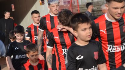 CSM Reşiţa, în derivă pe final de playoff. Rossonerii pierd fără drept de apel la FC Argeş