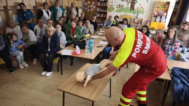 Cadre didactice din Caraș-Severin, instruite în acordarea primului ajutor