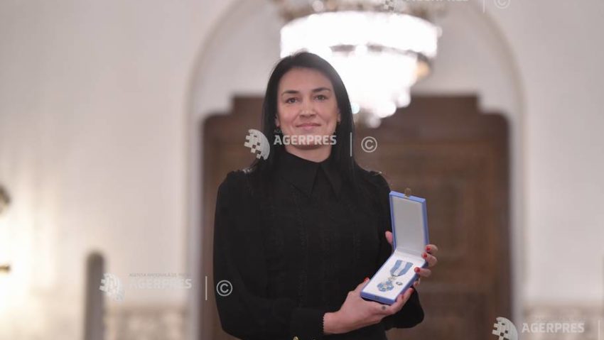 Cristina Neagu, la primirea Ordinului Serviciul Credincios: “Este o recunoaştere a muncii mele şi a valorilor în care cred” Cristina Neagu, la primirea Ordinului Serviciul Credincios: “Este o recunoaştere a muncii mele şi a valorilor în care cred”