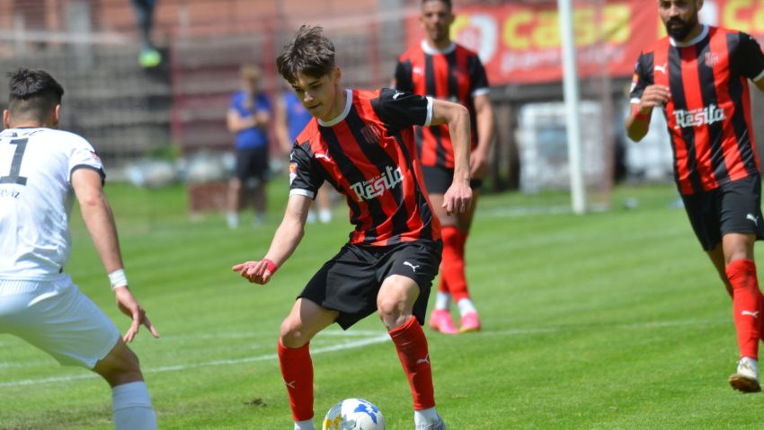 CSM Reșița învinge Steaua, dar ratează barajul. Juniorul Ianis Doană, gol superb în Ghencea CSM Reșița învinge Steaua, dar ratează barajul. Juniorul Ianis Doană, gol superb în Ghencea