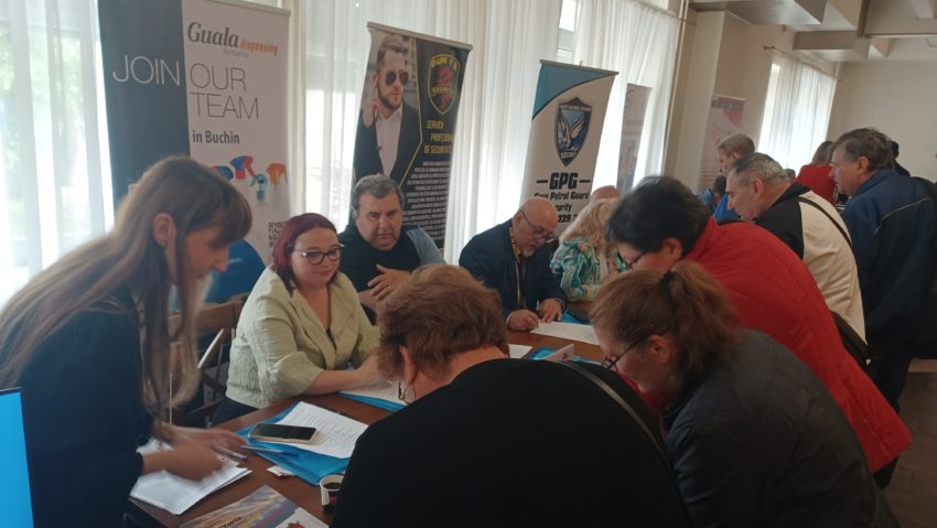 600 de persoane angajate în Caraș-Severin în primele patru luni ale anului 2025 prin AJOFM 600 de persoane angajate în Caraș-Severin în primele patru luni ale anului 2025 prin AJOFM