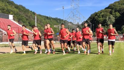 Fotbaliștii rossoneri s-au întors la treabă. Lista plecărilor, mai lungă decât cea a sosirilor
