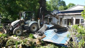 Timișoara recuperează domeniul public: Primăria demolează o pizzerie construită ilegal de peste 20 de ani