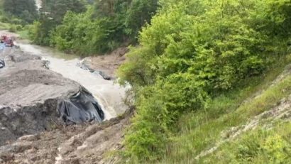 Ședință de guvern pe tema ajutoarelor pentru sinistrații inundațiilor