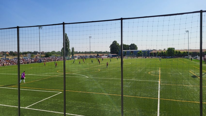 Nera Bogodinț, învinsă la Sântana în turul barajului pentru Liga a III-a. Cărășenii au cedat pe final Nera Bogodinț, învinsă la Sântana în turul barajului pentru Liga a III-a. Cărășenii au cedat pe final