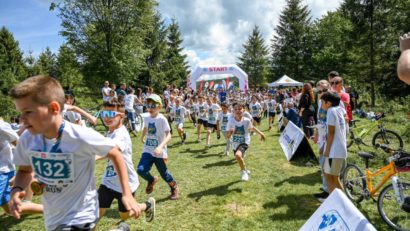 Wolf’s Run, sport şi fapte bune! Sute de copii s-au întrecut de ziua lor în Poiana Brădet