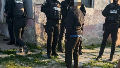 Percheziţii şi reţineri în Anina pentru furt de cablu de telecomunicaţii