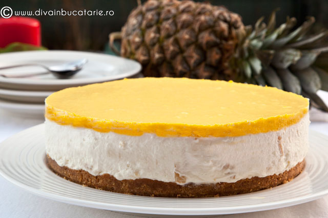 Tort de ananas cu cremă de brânză și ciocolată – desertul perfect pentru momente dulci și festive Tort de ananas cu cremă de brânză și ciocolată – desertul perfect pentru momente dulci și festive