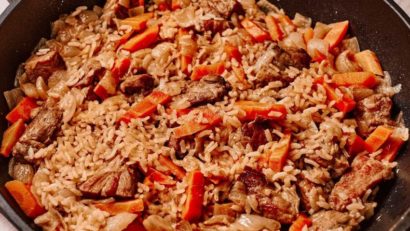 Carne de porc mărunțită cu orez picant – Rețetă din bucătăria americană