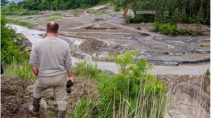 Experții străini și români prezenți la Praid au propus executarea a două lucrări de barare pe pârâul Corund