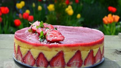 Tortul Fraisier – rețetă clasică franțuzească cu căpșuni