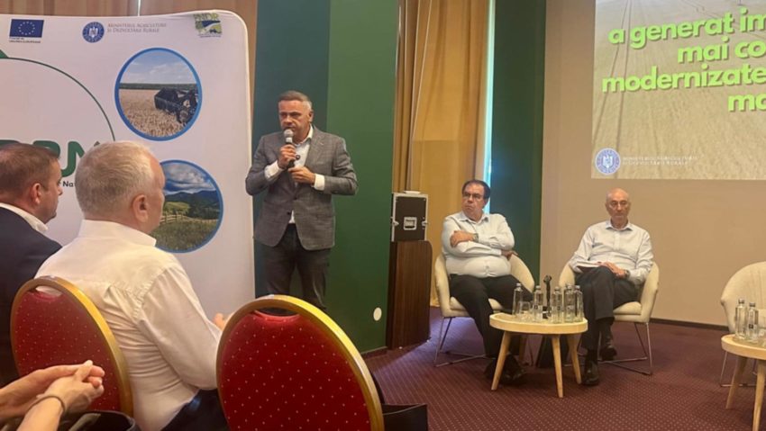 Ministrul Agriculturii, Florin Barbu, în dialog cu fermierii din Caraș-Severin: Digitalizarea și subvențiile APIA, teme prioritare la Băile Herculane Ministrul Agriculturii, Florin Barbu, în dialog cu fermierii din Caraș-Severin: Digitalizarea și subvențiile APIA, teme prioritare la Băile Herculane