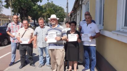 Protest al angajaților din agricultură: Salariații Direcţiei pentru Agricultură Judeţeană Caraş-Severin spun NU tăierilor salariale