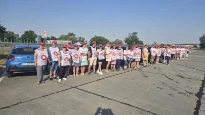 Sanitas protestează în fața Parlamentului: „tăierea sporurilor lovește toate categoriile din sănătate”