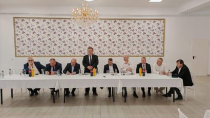 Nicolae Novăcescu, primarul comunei Cornereva, este noul președinte al Asociației Comunelor din România – Filiala Caraș-Severin