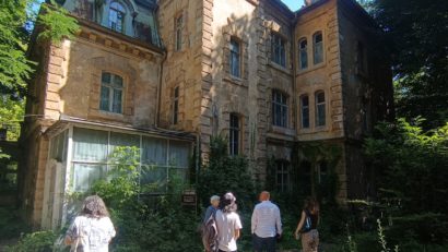 Vizită oficială la vilele istorice UCMR și buncărul de la direcțiune: Primăria Reşiţa caută soluții de reabilitare