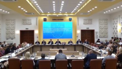 Aleșii județeni din Caraș-Severin, obligați să acorde audiențe cetățenilor