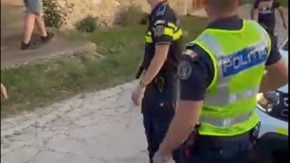 IPJ Caraș-Severin: precizări oficiale privind incidentul din Cănicea – șofer fără permis și sub influența alcoolului, intervenție a poliției filmată și postată online
