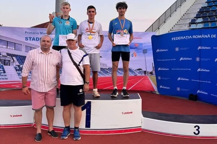 Lucian Ștefan, caransebeșeanul de aur, urcă pe cea mai înaltă treaptă a podiumului la Naționalele U23 Lucian Ștefan, caransebeșeanul de aur, urcă pe cea mai înaltă treaptă a podiumului la Naționalele U23