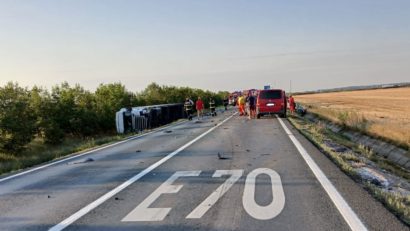 Trafic blocat temporar la Remetea Mare în urma unui accident mortal