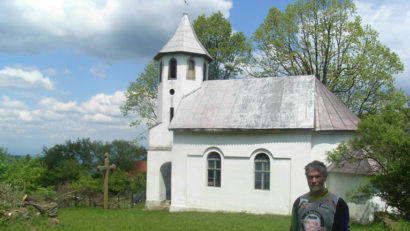 Lindenfeld, satul-fantomă din Banat cu o biserică recondiționată, dar fără locuitori