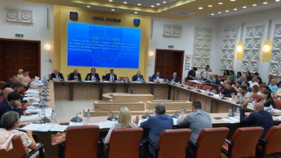 Consilierii județeni garantează pentru Semenic