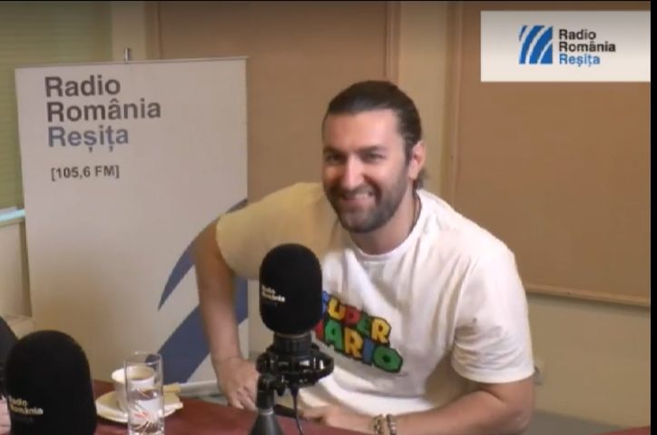 De 42 de ori Smiley, la mulți ani! De 42 de ori Smiley, la mulți ani!