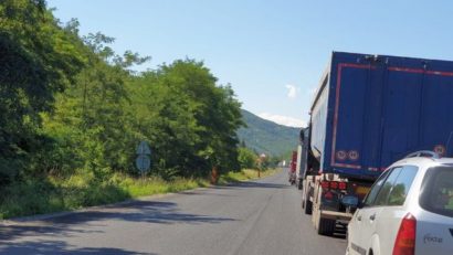 Trafic îngreunat pe DN6 între Lugoj și Timișoara: Coloane uriașe de mașini după devierea de pe autostradă