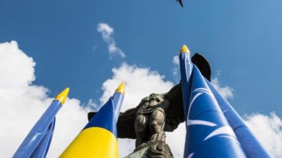Ceremonie militară și religioasă de Ziua Aviației Române și a Forțelor Aeriene, la Monumentul Eroilor Aerului