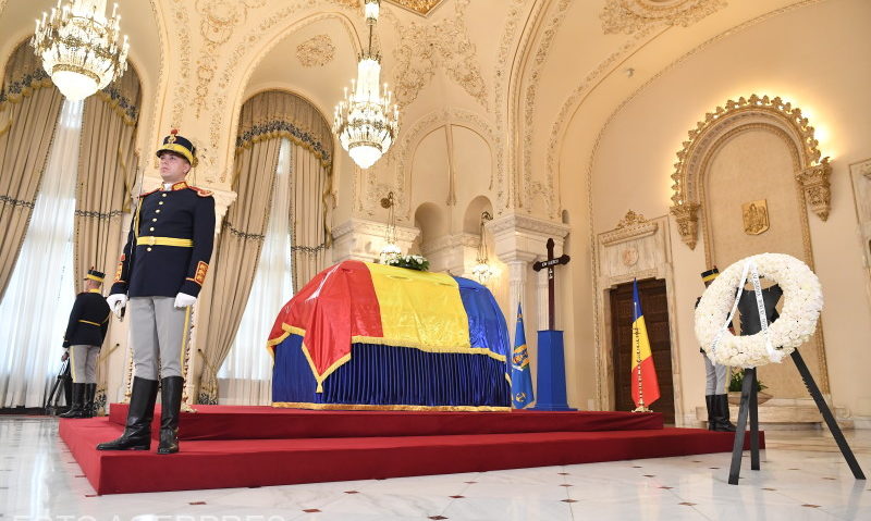 Ziua de 7 august – zi de doliu național în memoria fostului președinte Ion Iliescu