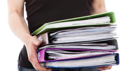 Funcționarii din primăriile comunale intră în grevă pe termen nelimitat