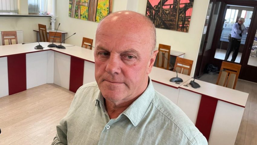 Reșița a înțeles că nu poate să stea cu mâna întinsă! Primarul Ioan Popa îi pune în gardă pe ceilalți primari din țară