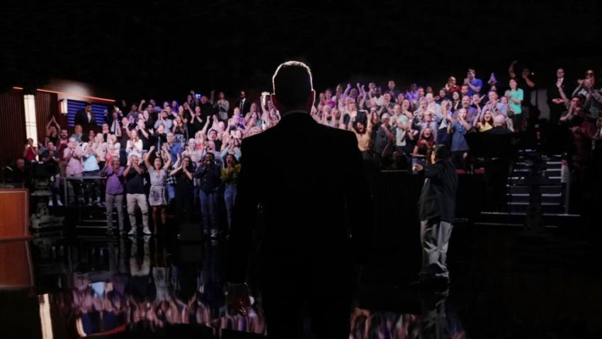 Emisiunea „Jimmy Kimmel Live!” revine pe postul ABC, marți, după ce Disney a anulat suspendarea