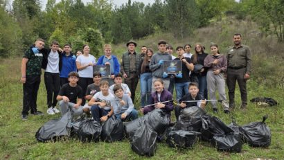 Ziua Națională a Curățeniei „Let’s Do It, Romania!” marcată în avans în Parcul Național Semenic – Cheile Carașului