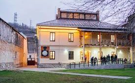Școala Pittner din Reşiţa, nominalizată în finala Bienalei Naționale de Arhitectură din România