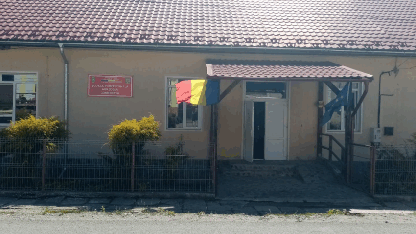 Noul an școlar începe în comuna Cornereva cu aceleași structuri de învățământ Noul an școlar începe în comuna Cornereva cu aceleași structuri de învățământ