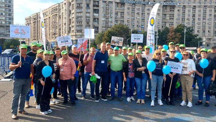 Funcţionarii din Caraș-Severin se alătură protestului național împotriva Guvernului Funcţionarii din Caraș-Severin se alătură protestului național împotriva Guvernului