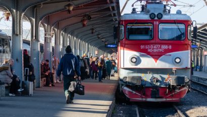 Transport gratuit pentru elevi cu CFR Călători în anul școlar 2025-2026