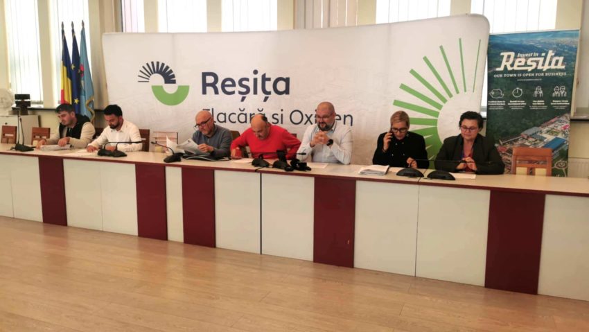 Primăria Reșița semnează acorduri pentru revitalizarea spațiilor verzi: 6 colaborări cu firme, asociații şi persoane fizice