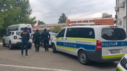 Contrabandă şi spălare de bani în vestul ţării: 58 de percheziţii
