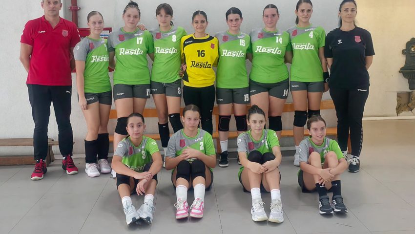 Handbal, junioare IV: start cu dreptul pentru fetele de la CSM Reşiţa!