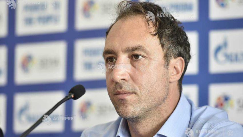 Ovidiu Mihăilă este noul selecţioner al Naţionalei feminine de handbal Ovidiu Mihăilă este noul selecţioner al Naţionalei feminine de handbal