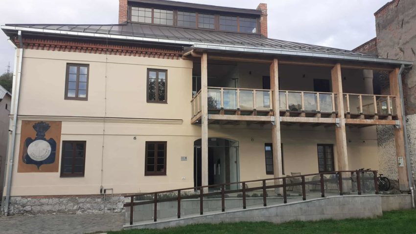 Singurul ceas solar din Banatul de Munte este la Școala Pittner din Reșița Singurul ceas solar din Banatul de Munte este la Școala Pittner din Reșița