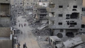 Gaza: Un înalt responsabil al Hamas spune că eliberarea ostaticilor va începe luni dimineață