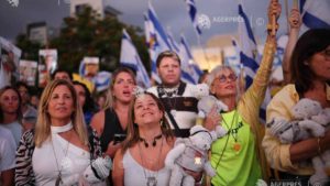 Gaza: Primii ostatici israelieni au fost predați Crucii Roșii Internaționale